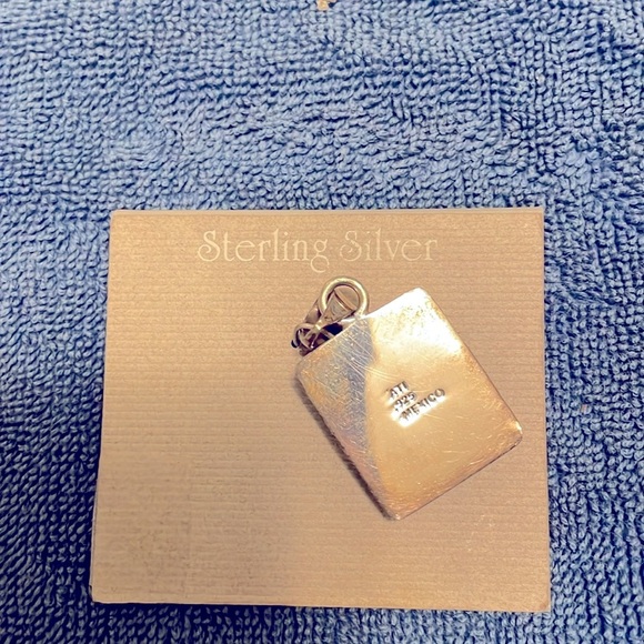 Sterling silver pendant - Picture 2 of 3